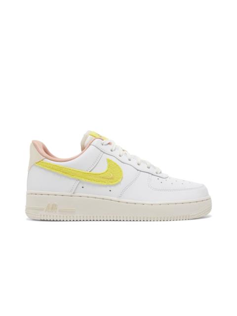 Nike Wmns Air Force 1 '07 LX 'Mama'