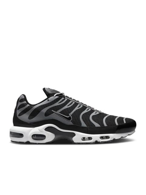 Nike AIR MAX PLUS 'BLACK METALLIC SILVER'