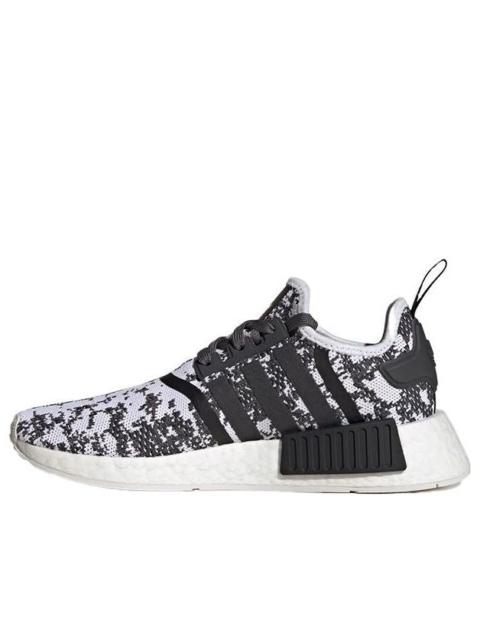 adidas (WMNS) adidas NMD_R1 'Grey Carbon Digi Camo' IE9613