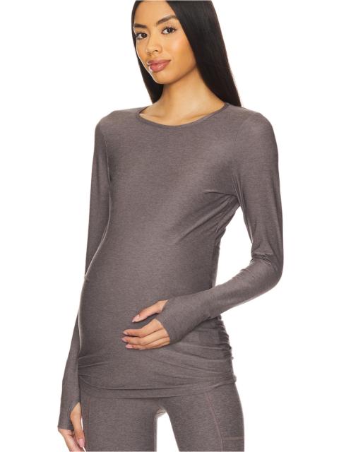 BEYOND YOGA Featherweight Count On Me Maternity Crew Pullover Top
