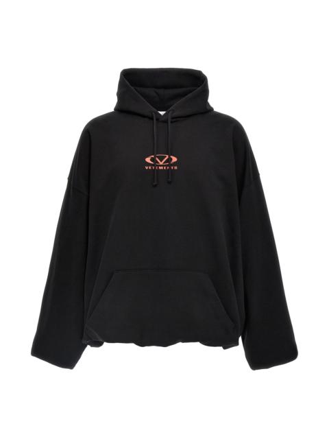 VETEMENTS Vetements Men 'Oval Logo' Hoodie