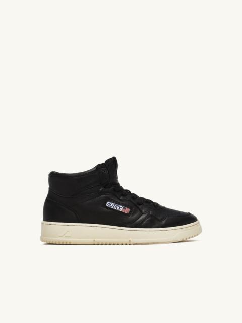 AUTRY MEDALIST MID SNEAKERS IN SUPER-SOFT BLACK NAPPA