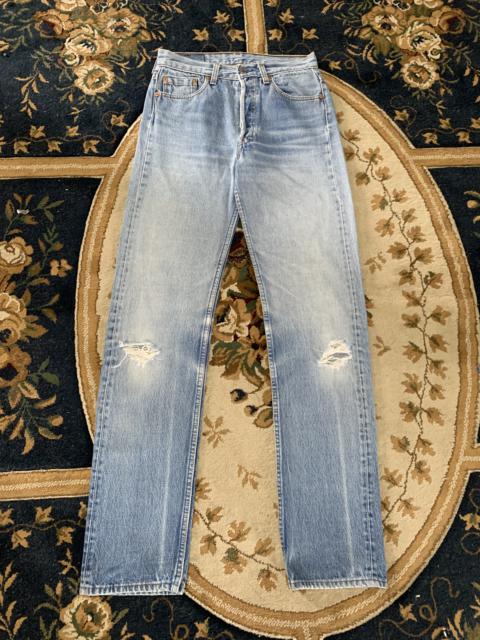 Other Designers Vintage - Vintage 90s Levis 501 Light Wash Jeans 28x33