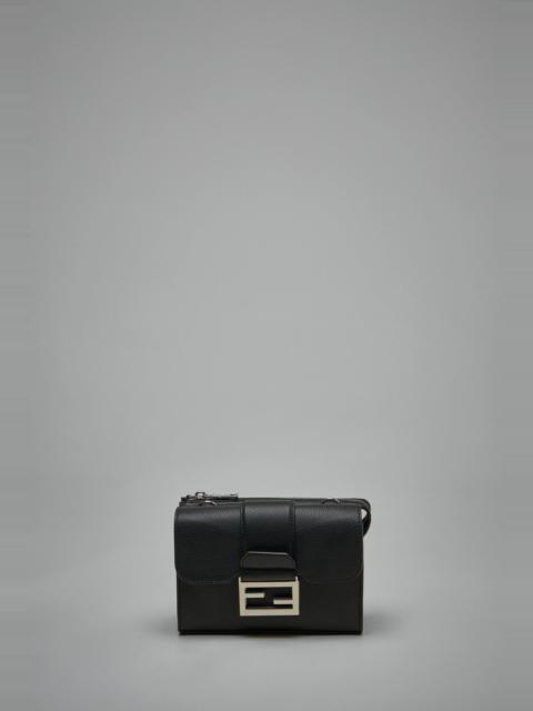 FENDI Double Baguette