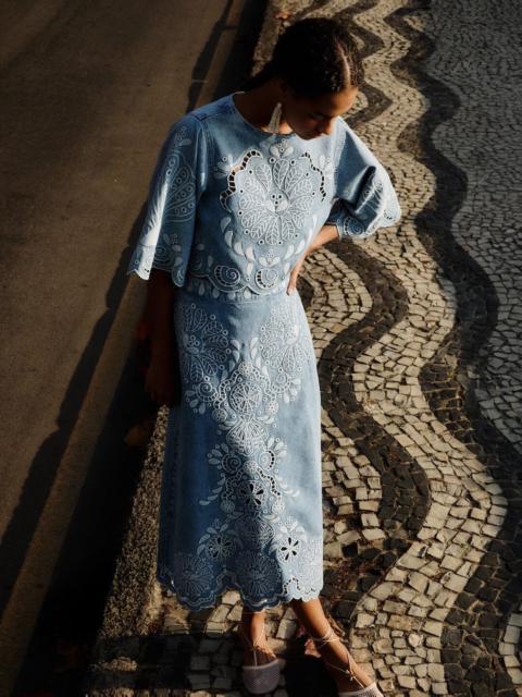 FARM RIO Denim Richelieu Wavy Hem Midi Skirt