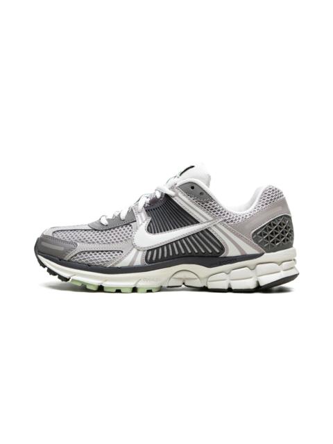 Nike Vomero 5 "Cobblestone"