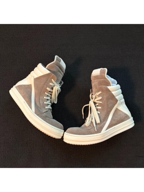 Rick Owens Rick Owens Geobasket sneakers in a grey suede and white leather