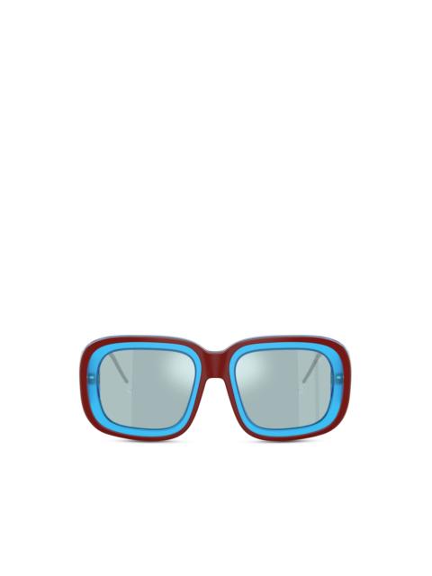BALENCIAGA Spike Rectangle Sunglasses in Red | REVERSIBLE display picture 3