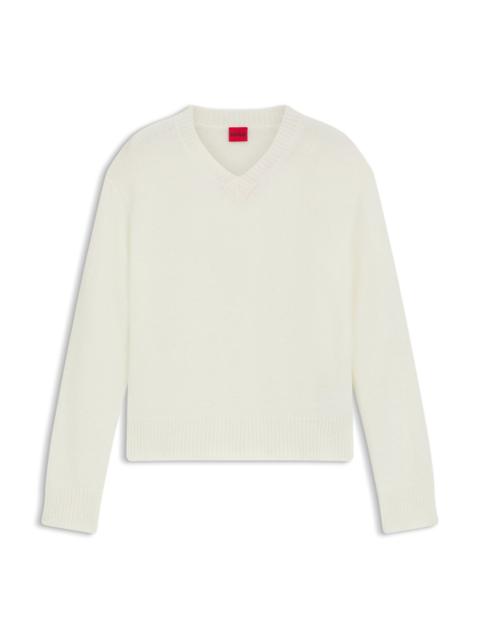 HUGO V-NECK SWEATER IN WOOL WITH LOGO DETAIL