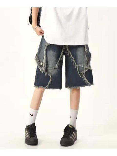 Distressed Denim - Five-pointed Star Short Pant