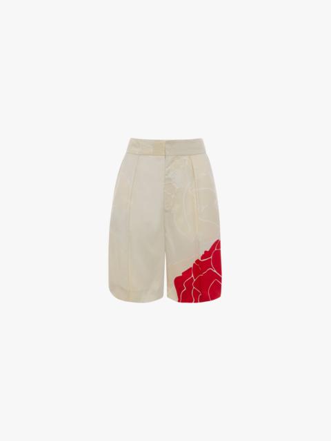 Victoria Beckham Tailored Shorts In Red Floral Print