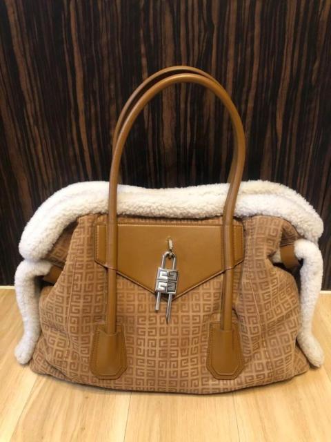 Givenchy NWOT - Givenchy Shearling and Leather Antigona Bag