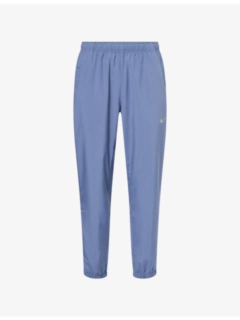 Nike Form Standard-Fit Woven Jogging Bottoms