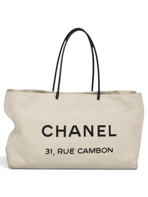 CHANEL Leather tote
