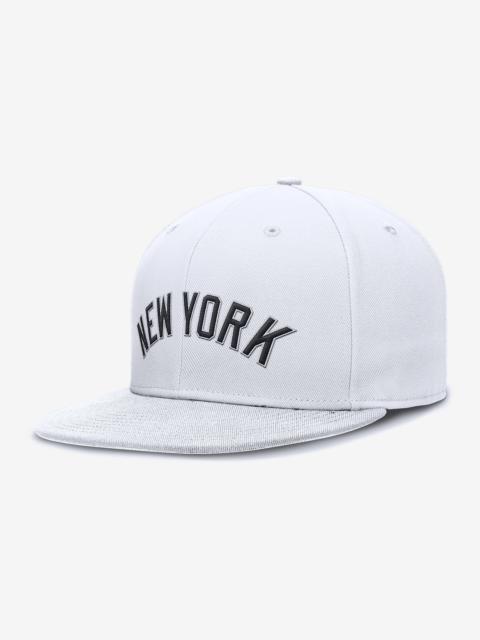 Nike New York Yankees True Men's Nike Dri-FIT MLB Fitted Hat