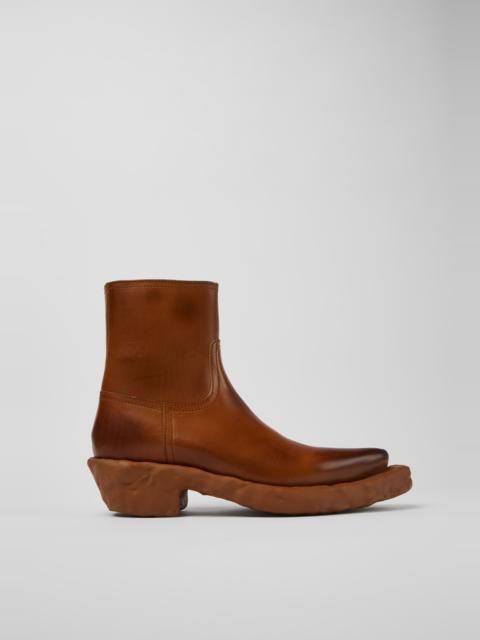 CAMPERLAB Brown leather boots