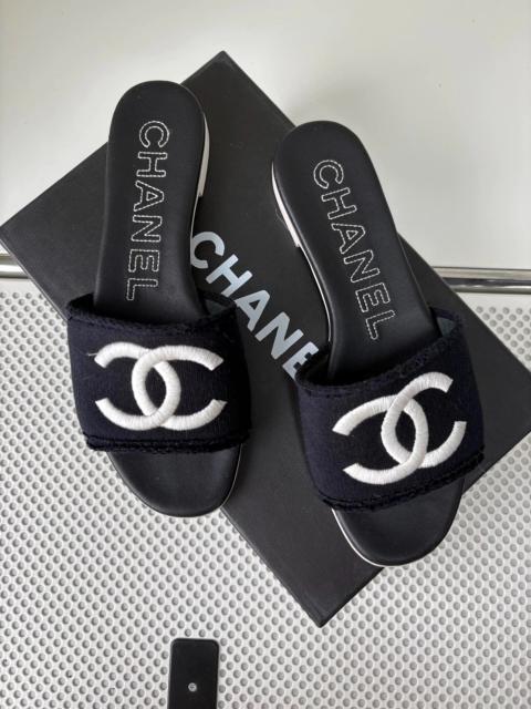 CHANEL Chanel 24C Black and White Double C Embroidered Slippers