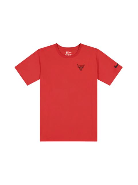 Nike Nike NBA Chicago Bulls Essential Core Logo T-shirt Red