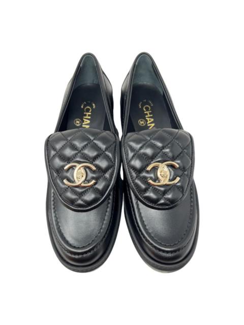 CHANEL Leather flats