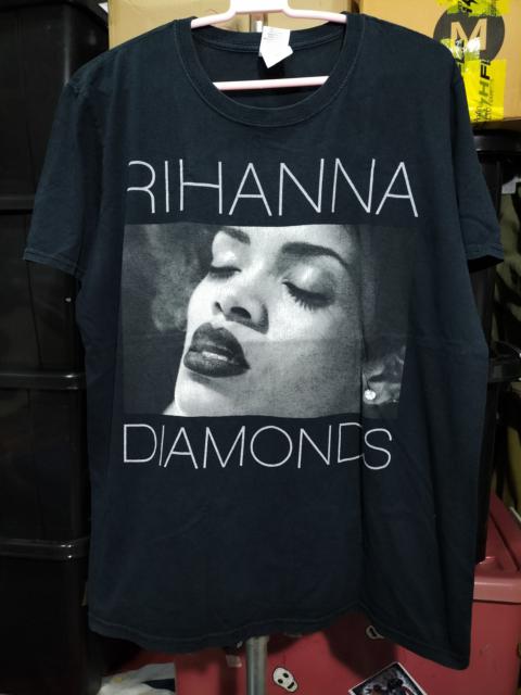 Other Designers Band Tees - Rihanna Diamond Tour Tee 2013 bandtees USA