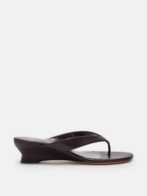 LE MONDE BÉRYL Micro Wedge Thong / Plum Leather