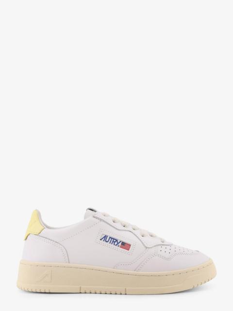 AUTRY Autry Sneakers Medalist Low In Pelle