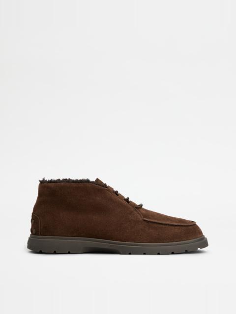 Tod's DESERT BOOTS IN SUEDE - BROWN