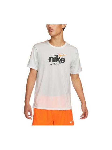 Nike Men's Nike Dri-Fit Miler D.Y.E. Alphabet Logo Sports Round Neck Short Sleeve Mountain White T-Shirt 