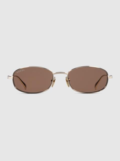 GUCCI Oval frame sunglasses
