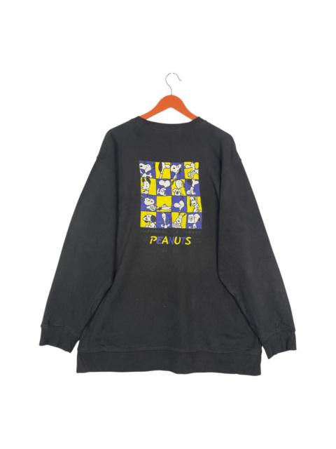 Other Designers Vintage Peanuts Snoopy Backhit Printed Sweatshirt