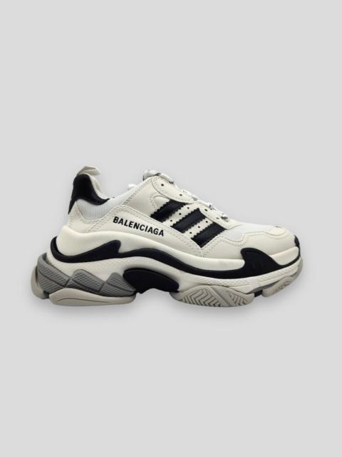 Collab Triple S Sneakers 36