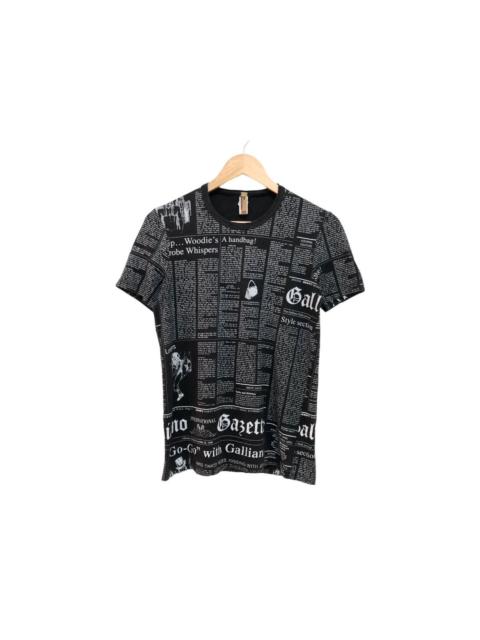 John Galliano GRAIL 🔥 NEWSPAPERS ICONIC ALL OVER PRINTED DESIGN BODY TEE