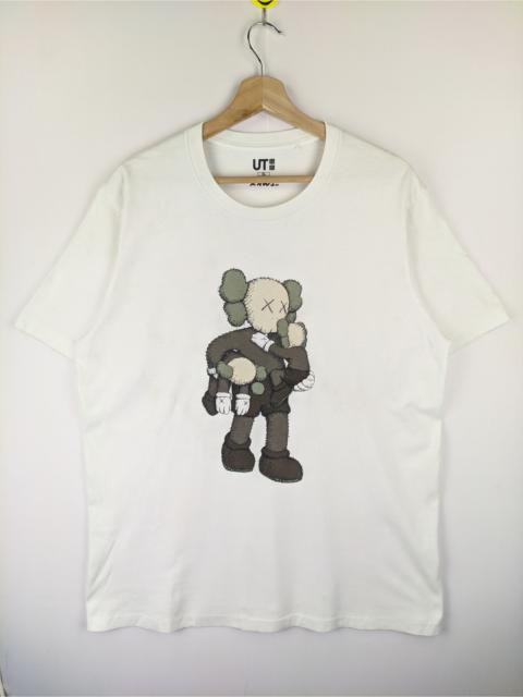 Other Designers Steals🔥Kaws X Uniqlo T Shirt