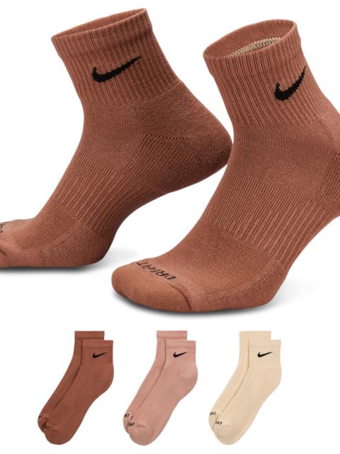 Nike Nike Mens Nike 3 Pack Dri-FIT Plus Quarter Socks