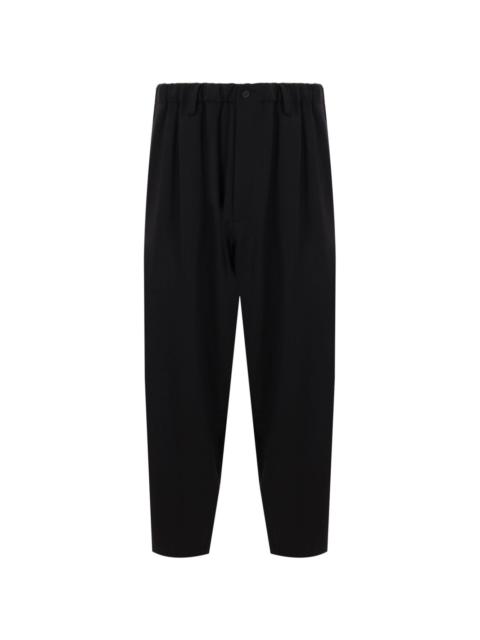 elasticated-waist trousers