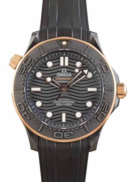 OMEGA Pre-owned Omega Seamaster 300M Black Wave Dial