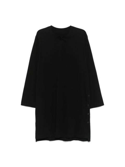 single-button T-shirt