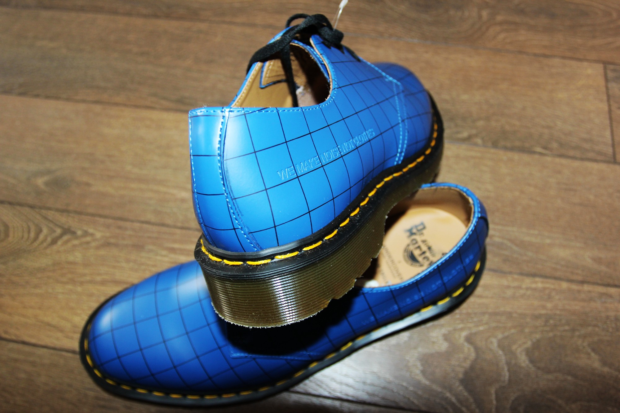 Dr. Martens x Undercover- Blue Checkered DR. MARTENS SUPREME x UNDERCOVER ANARCHY BLUE SIZE: 42  main image 4