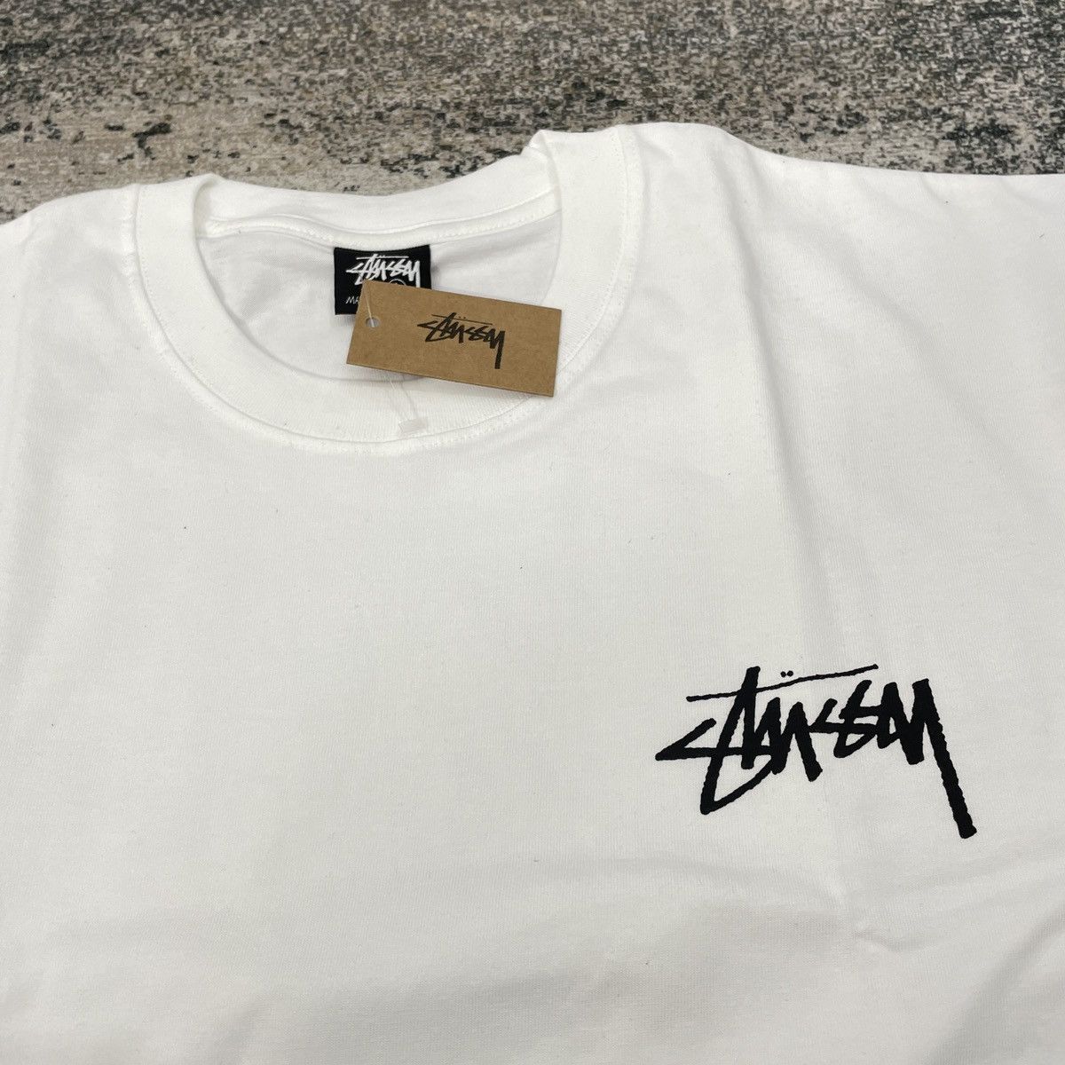 Stüssy STUSSY “LOW TIDE” TSHIRT WHITE | hlnstuff | REVERSIBLE