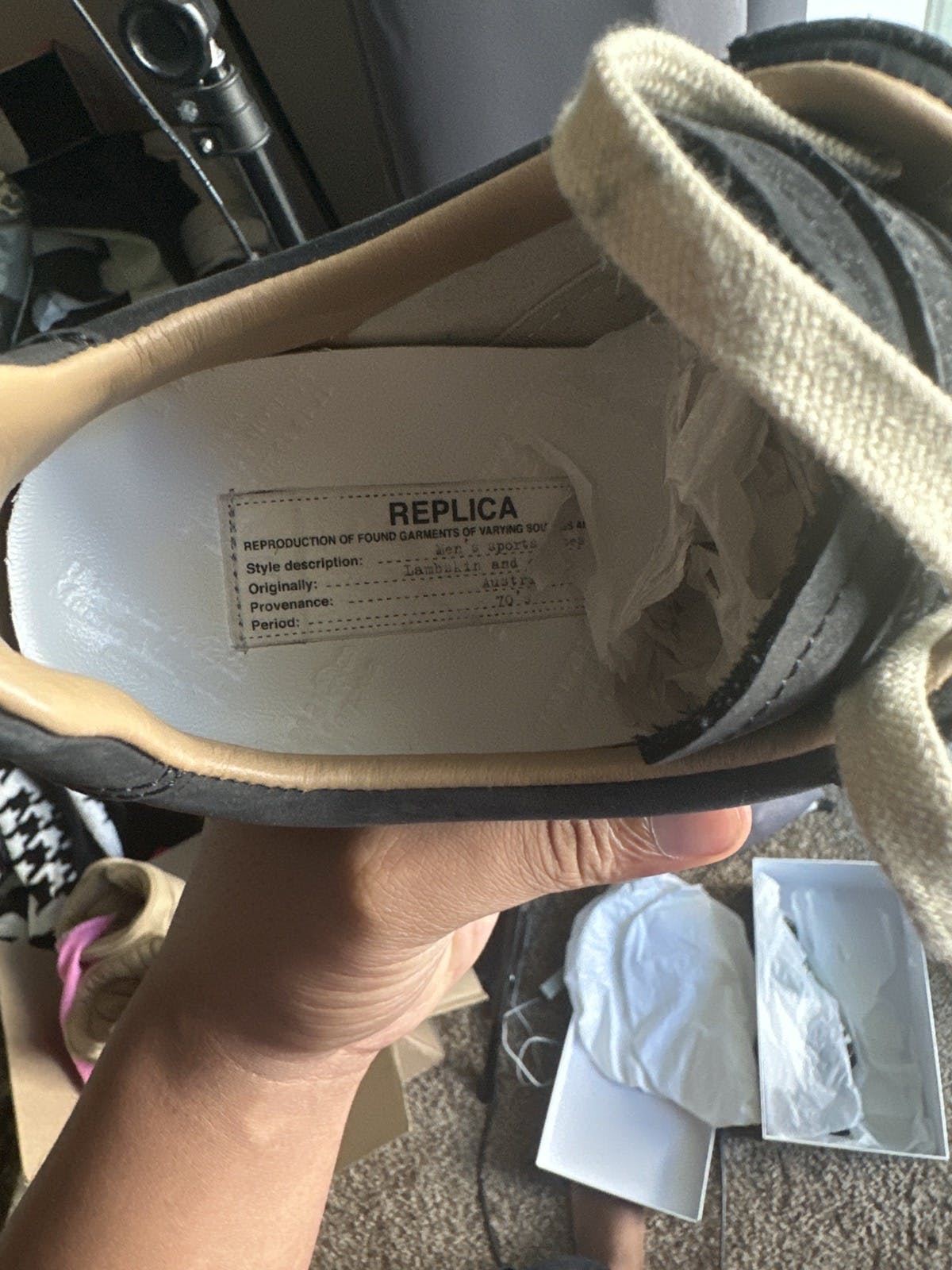 Maison MARGIELA 扇子・未発売・激レア・お土産 Maison Margiela＊Replica Bianchetto レザースニーカー＊送料込