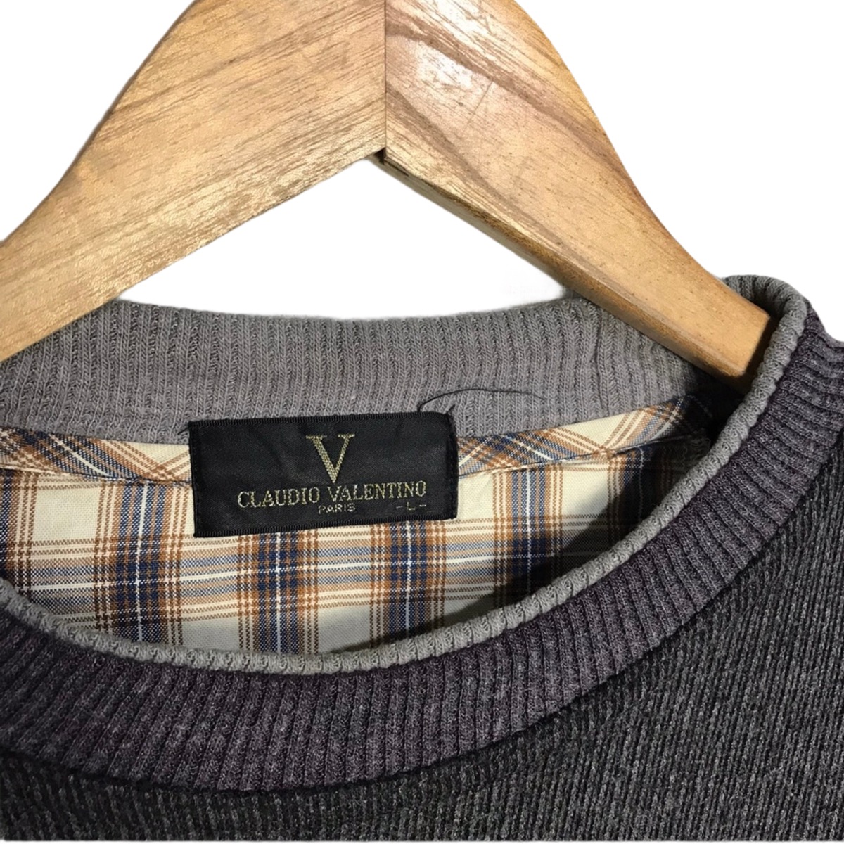 Valentino Claudio valentino paris embroidery logo crewneck ststore REVERSIBLE