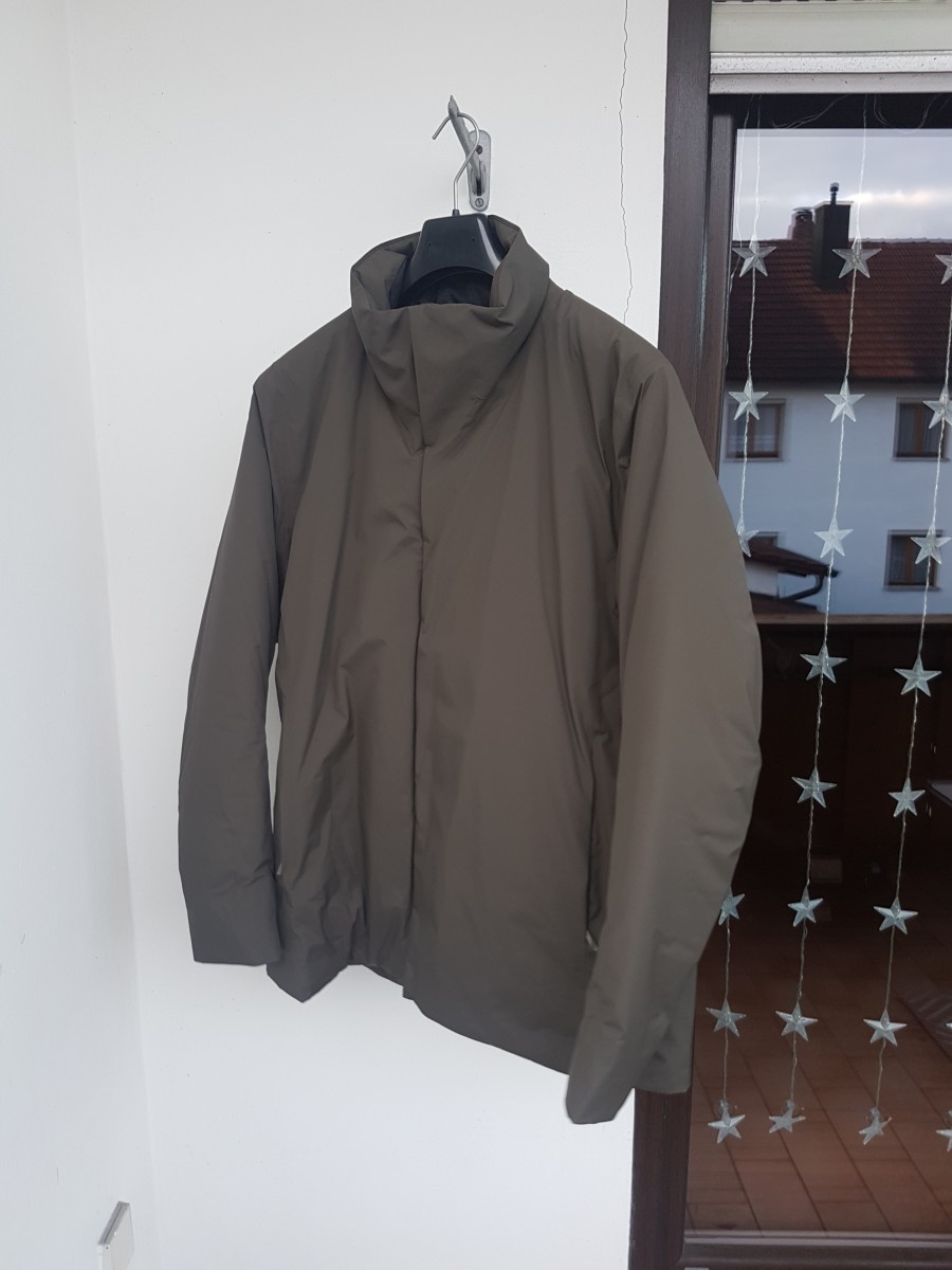 Veilance Euler IS Coat | shoebertt | REVERSIBLE
