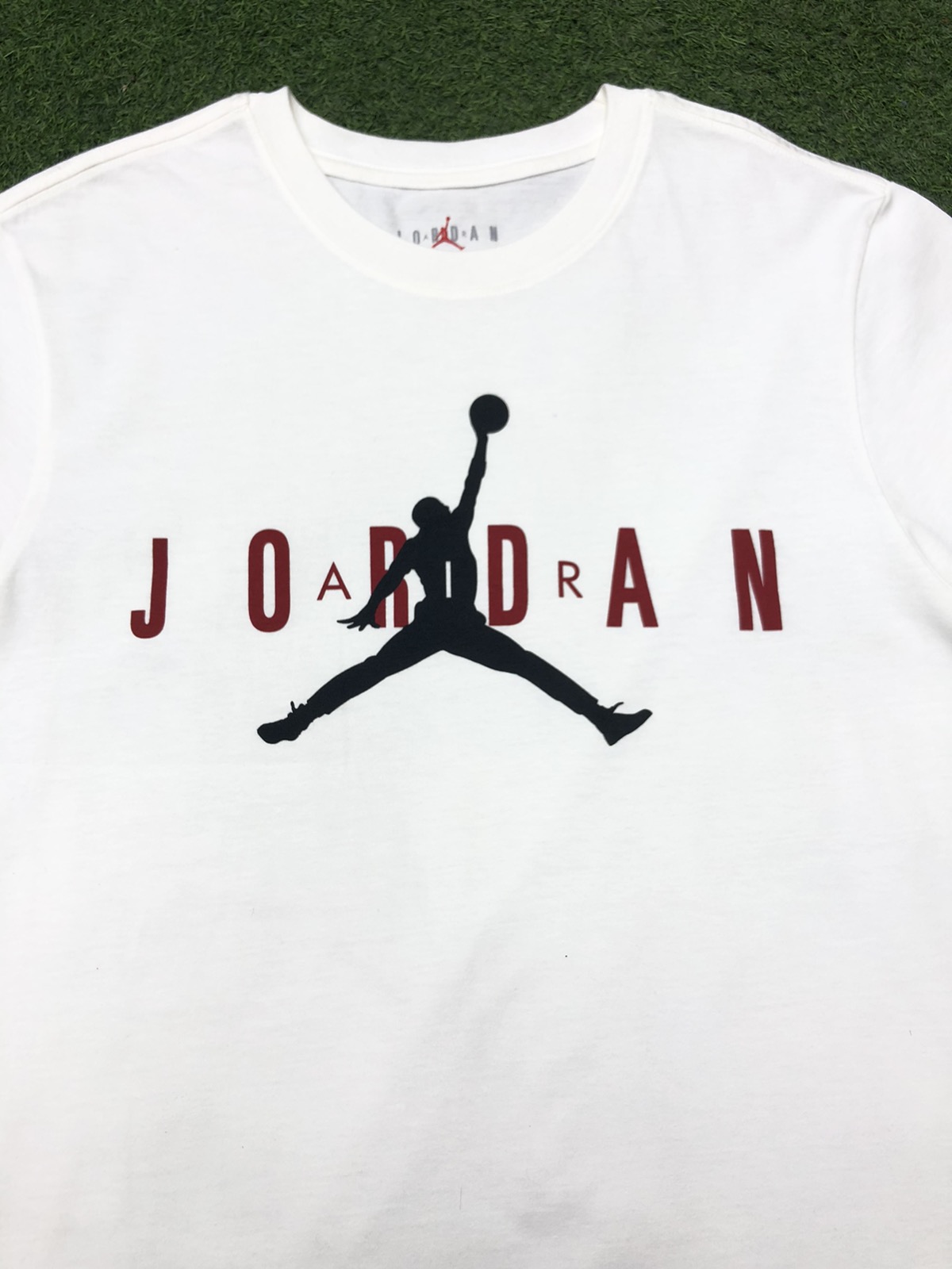 Nike air jordan shirt deals