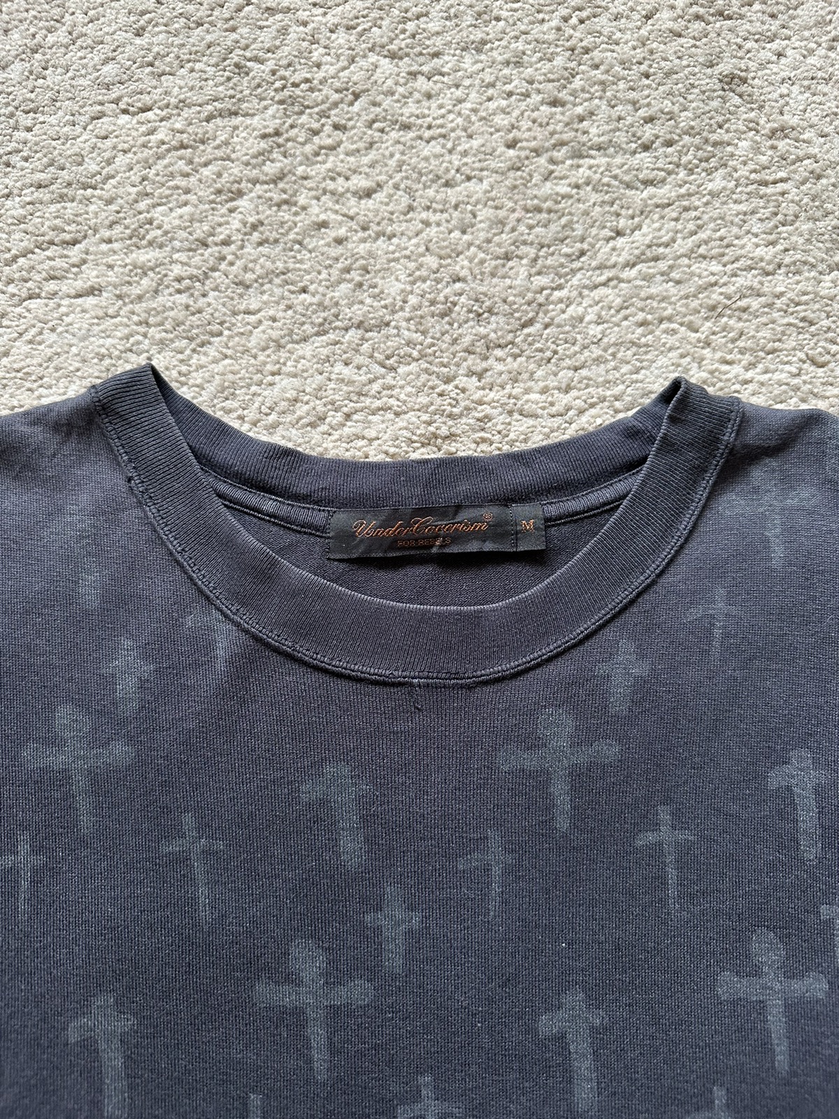 UNDERCOVER AW02 Undercover Witches Cell Division Cross T