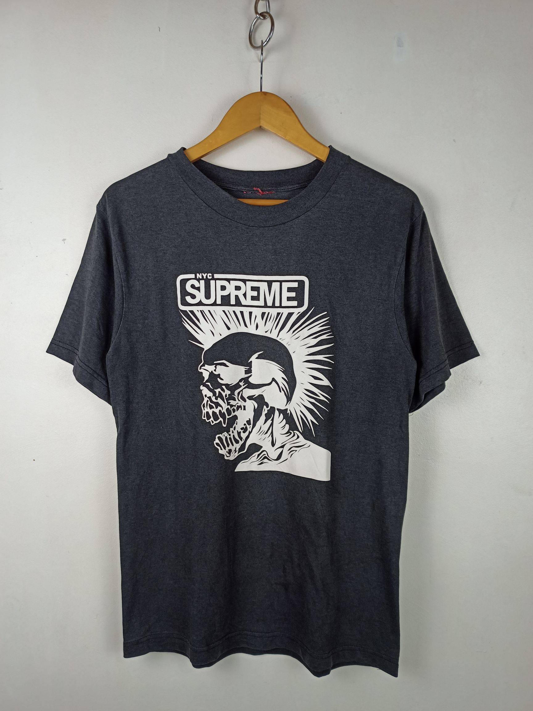 Supreme vintage 90