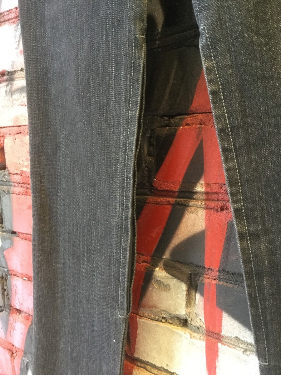 The Viridi-anne Charcoal jeans.Like Julius or Devoa jeans