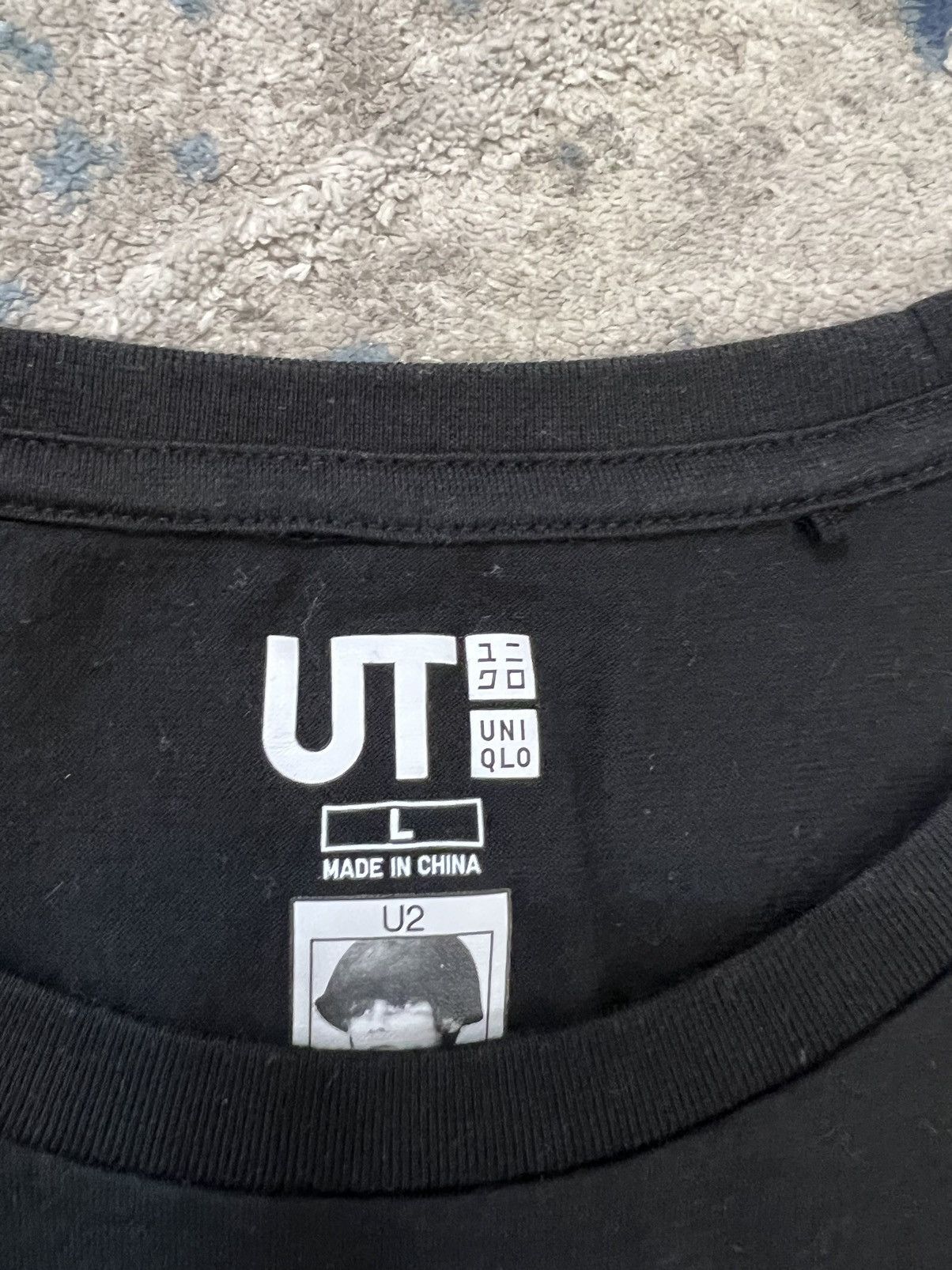 Uniqlo U2 best of 1980-1990 orders T-shirt