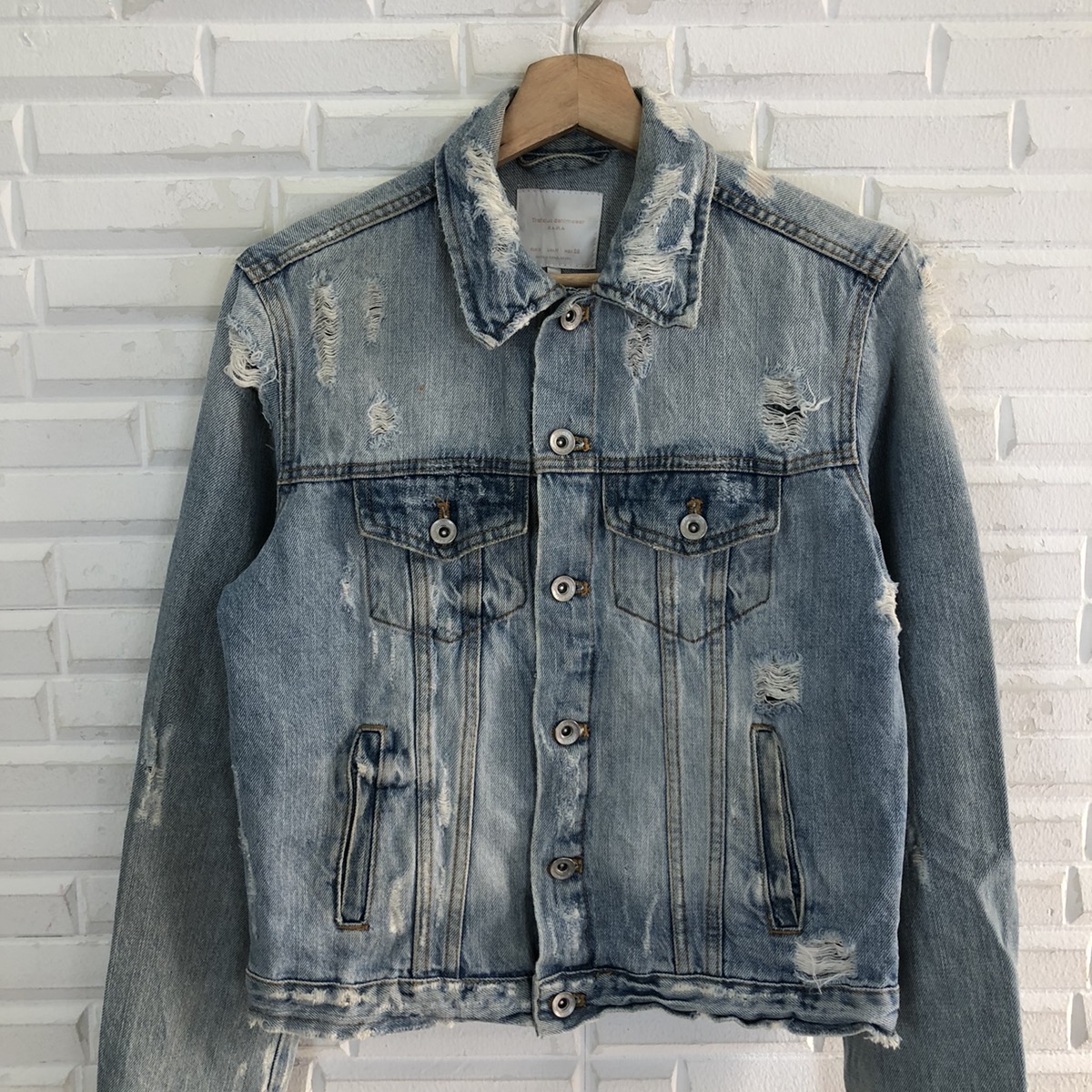 Zara distressed denim jacket sales