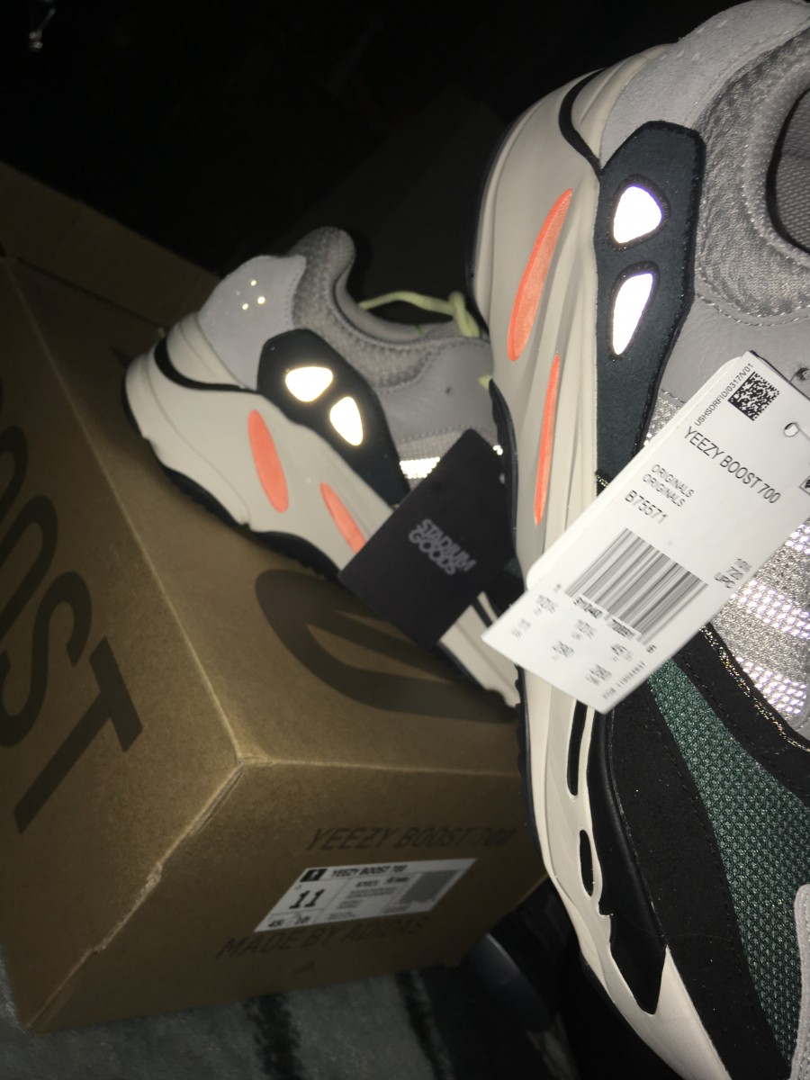 yeezy 700 size 11