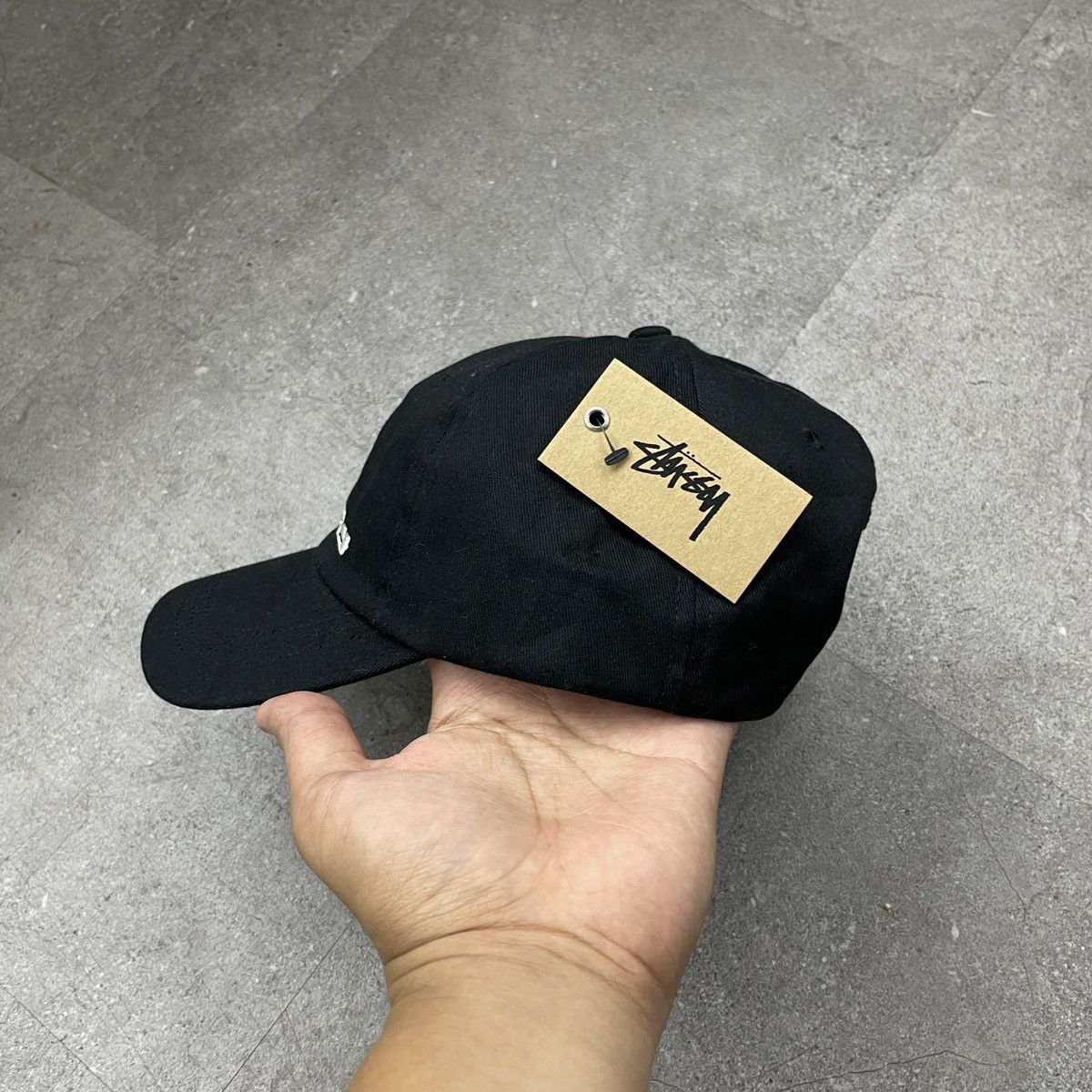 Stüssy OG 93 SLICK CROWN LOW PRO CAP // BLACK | hlnstuff